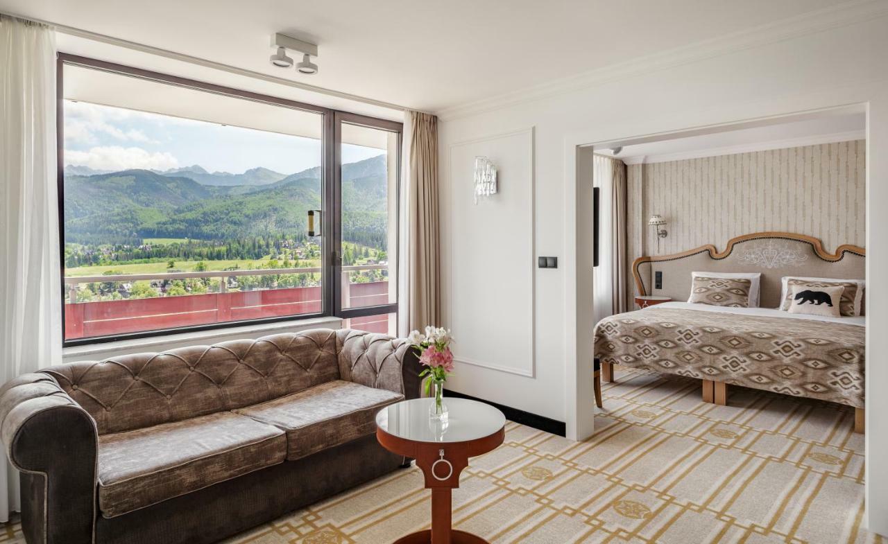 Suite met Balkon en Uitzicht op de Bergen