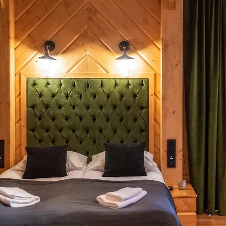 Mountain Shelter Apartments-2